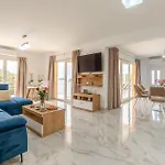 Beach Front Home In Vela Luka Holiday home Vela Luka