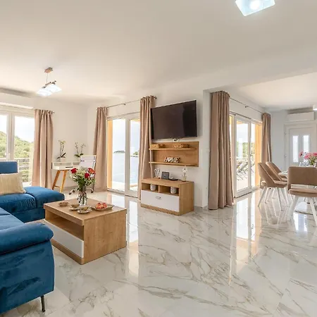 Cozy In With Wifi 度假居 尼亚卢卡