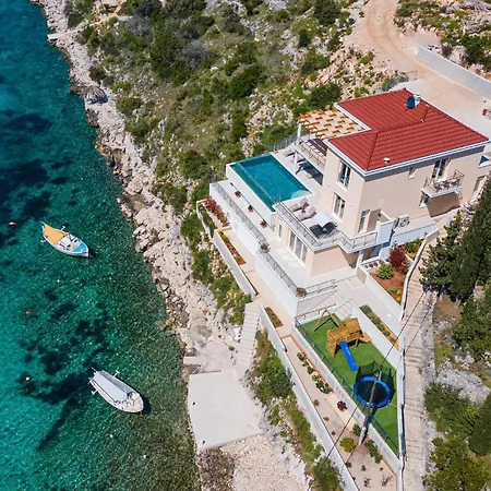 Beach Front Home In Vela Luka וולה לוקה